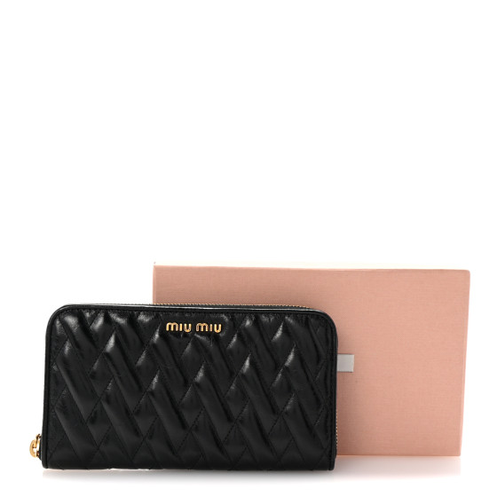 ★正品★【MiuMiu】Small Leather Zipper Wallet ★追跡可能★ Miu Miu Small Matelassé Nappa Leather Zipper Wallet Black