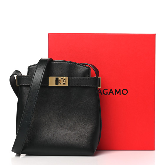 SALVATORE FERRAGAMO Calfskin Hug Smartphone Holder Black