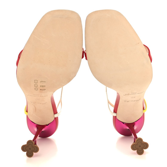 【希少】LOUIS VUITTON Patent Leather Sandals レザー サンダル LOUIS VUITTON - ルイ・ヴィトン LOUIS VUITTON LVロゴ サンダル