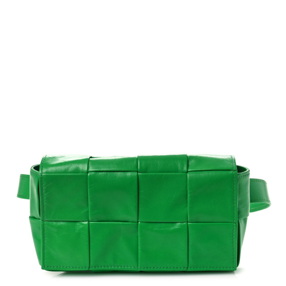 【BOTTEGA VENETA】CASSETTE BELT BAG Bottega Veneta Black Paper Cassette Belt Bag Bottega Veneta