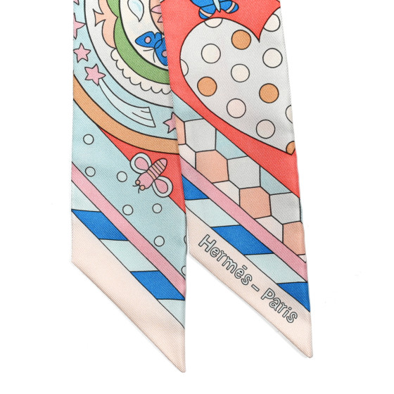 HERMES Silk Les Murmures De La Foret Twilly Beige Rose Bleu