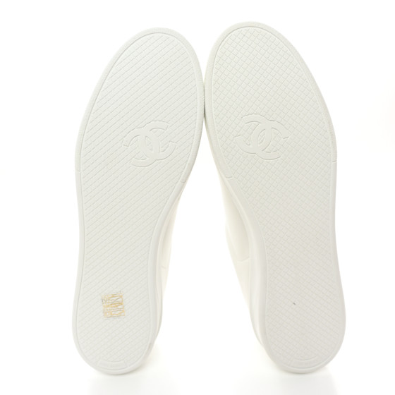 CHANEL Calfskin Mens CC Sneakers 44 White 1397132 | FASHIONPHILE