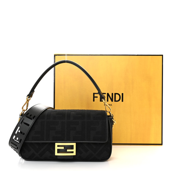 【関税＆送料込み】Fendi Nvo-Baguette Bag FENDI Canvas Vitello King Extra Strap FF Embroidered