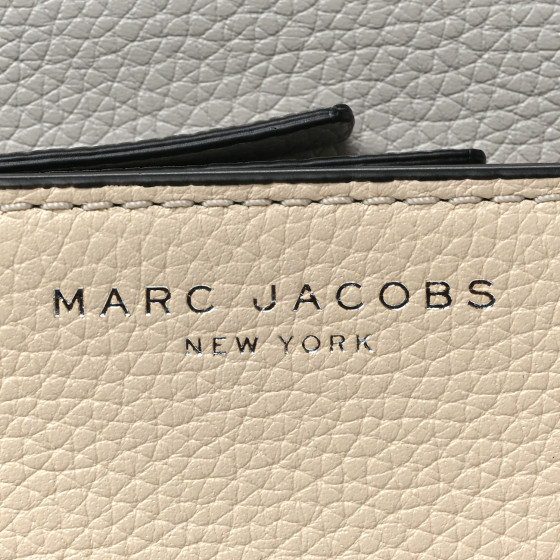 MARC JACOBS Calfskin Empire City Messenger Crossbody Ghost