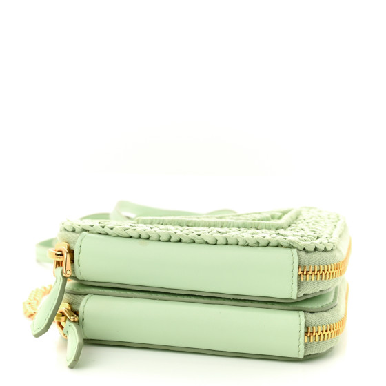 【関税&送料込】Prada Pastel Green Raffia Card Holder Prada Raffia Card Holder in Green | Lyst