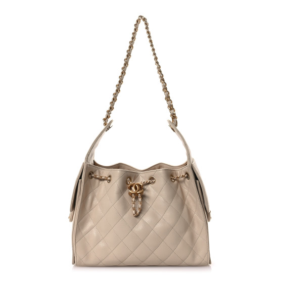 CHANEL ベージュ エナメル パーティーバッグ CHANEL Caviar Quilted Small Chanel 25 Handbag Beige 1626752