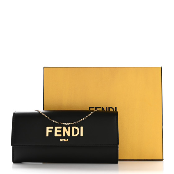 アウトレット【FENDI】BLACK☆ロゴ C'mon Nano バッグ Fendi Pre-Owned 2023 Nano C'mon Cross Body Bag | Black