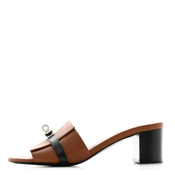 洗練さをまとう足元♪【HERMES】Gigi50 Sandal Gigi 50 sandal | Hermès USA
