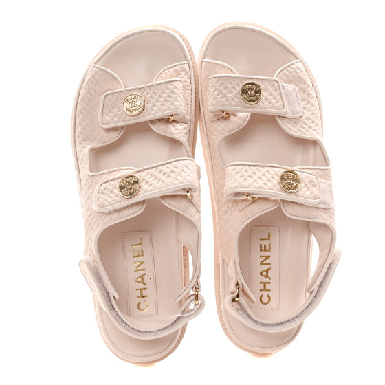 [CHANEL]★Velcro Cubic Sandals CHANEL VELCRO DENIM QUILTED DAD SANDALS – Caroline's Fashion