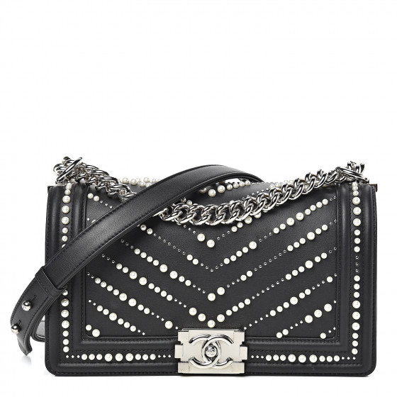 CHANEL Calfskin Pearl Chevron Medium Boy Flap Black 530125