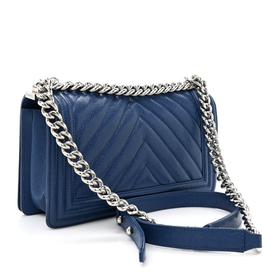 ショルダーバッグ・ポシェット × ヴィンテージ(中古) Chanel Chevron Caviar Boy Bag Medium Chanel Chevron Caviar New Medium Boy Bag – The Bag Broker