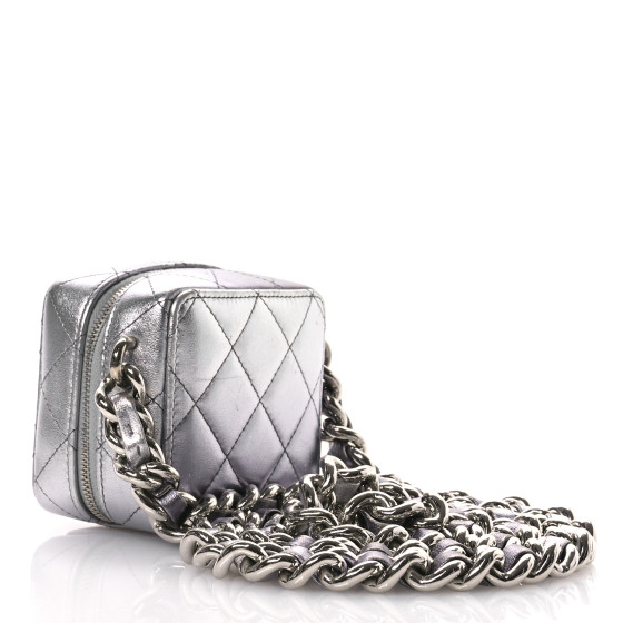 メル59219 CHANEL Gradient Metallic Lambskin Quilted Like A Wallet
