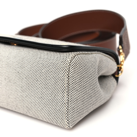 バーバリー　ぷー Burberry BE4393 Meryl M (54 - 17) with Grey lenses and Black
