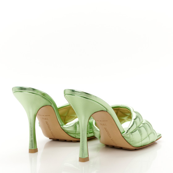 サンダル・ミュール BOTTEGA VENETA Sandals Women Leather Green/Pistachio Bottega Veneta Shiny Pistachio Green Padded Leather Slide