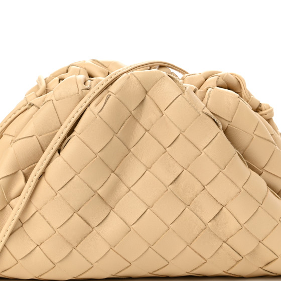 ☆BOTTEGA VENETA☆ Intreccio フラグメントケース PORRIDGE BOTTEGA VENETA Porridge Cassette Small Intrecciato Leather