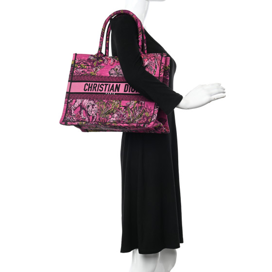 ★送料・関税込★DIOR★TOILE DE JOUY VOYAGE パレオ FUSCHIA CHRISTIAN DIOR Canvas Embroidered Medium Toile de Jouy