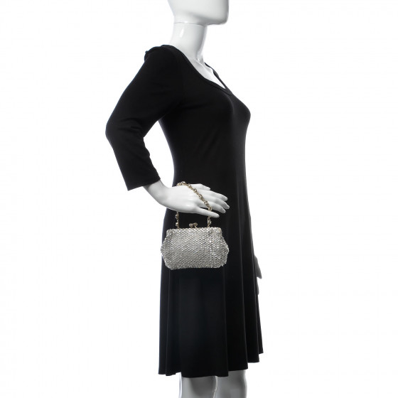 期間限定値下げsilver crystal heart clutch Silver Crystal Heart Clutch – self-portrait