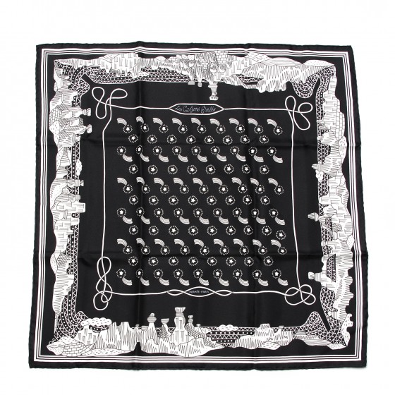 HERMES　エルメス　スカーフ　55　les canyons etoiles HERMES Silk Les Canyons Etoiles Bandana Scarf 55 Bordeaux