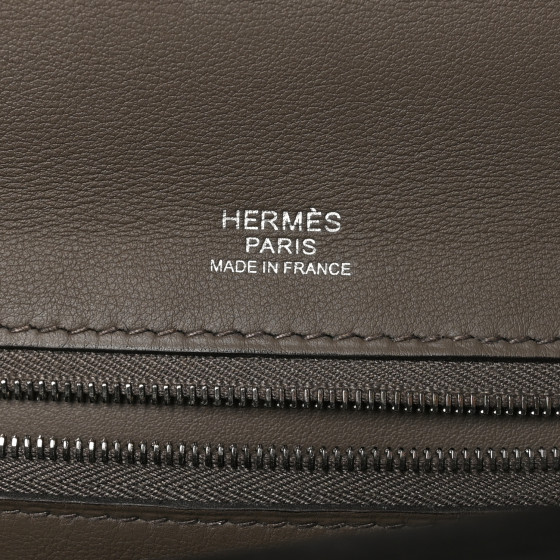 【一目を引く】オンオフ問わず使える Hermes ＊ブローチ＊ Hermes*Broche Cor H*Hロゴゴールドメタルブローチ (HERMES