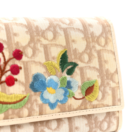 yum　ディオール CHRISTIAN DIOR Monogram Vintage Flowers Flap Wallet Beige