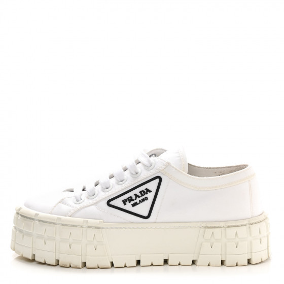 【PRADA】豪華仕様 モノリス men's シューズ triangleロゴ white 楽天市場】プラダ PRADA メンズ スニーカー VIT SOFT NYLON
