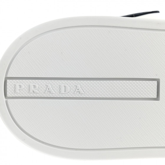 関税込■PRADA■Vitello Plume スニーカー PRADA Vitello Plume Logo Low Top Sneakers 41 White Black