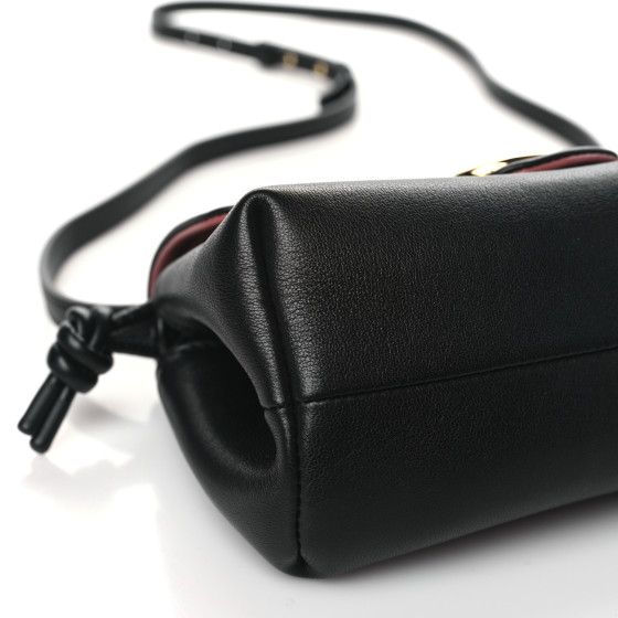 ショルダーバッグ・ポシェット VALENTINO BLACK LEATHER VLOGO CROSSBODY BAG Valentino Garavani Black Leather VLOGO Crossbody Bag – LOZURI®