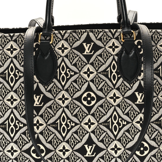 LOUIS VUITTON Jacquard Since 1854 Onthego GM Grey 1691323
