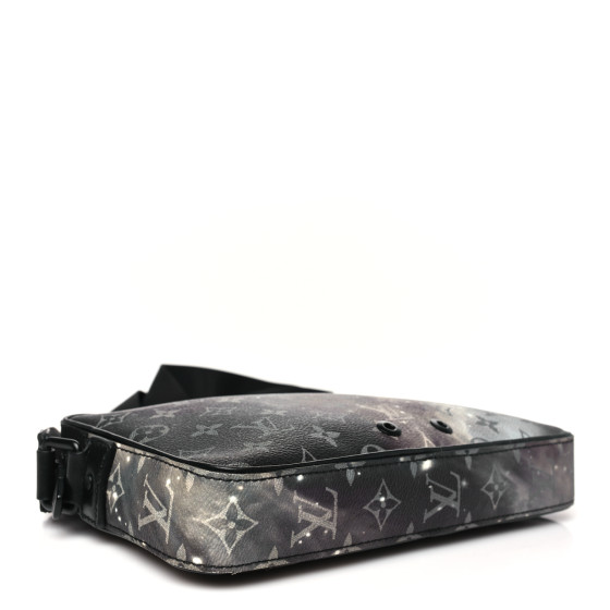 LOUIS VUITTON Monogram Galaxy Alpha Messenger 1689899