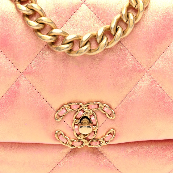 CHANEL 19 ディズヌフ ピンク CHANEL 19 FLAP MEDIUM IN LIGHT PINK, UNBOXING! WFIMB! - YouTube