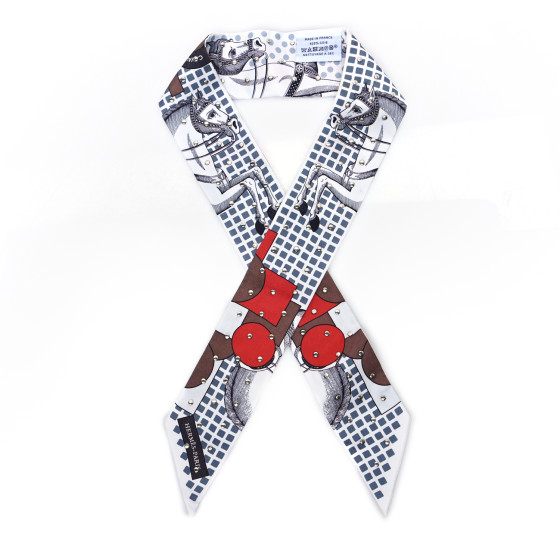 HERMES Silk Cavalier en Formes Studded Twilly White Gris