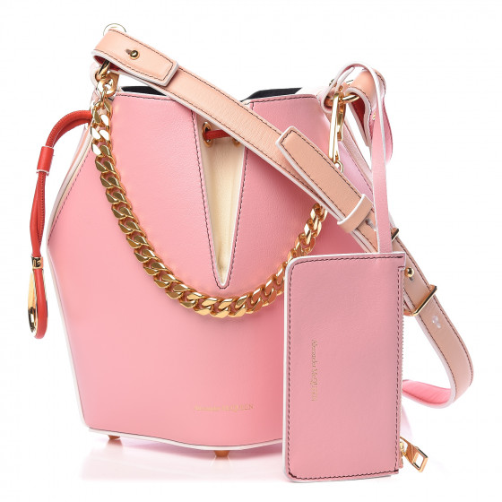 ショルダーバッグ・ポシェット ALEXANDER MCQUEEN PASTEL PINK LEATHER THE RISE BUCKET BAG ALEXANDER MCQUEEN Calfskin Small Bucket Bag Pink 467626