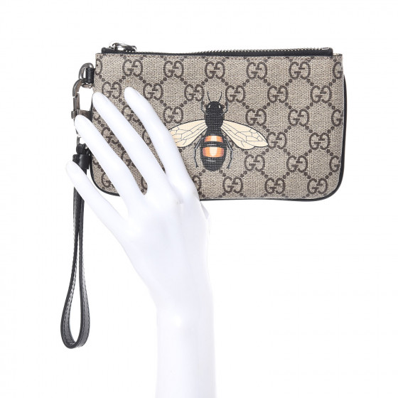 GUCCI GG Supreme Monogram Bee Print Wrist Pouch Black 440313