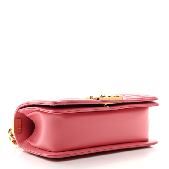 小物 CHANEL CHANEL Calfskin Chevron Quilted Small Boy Flap Pink 1534571