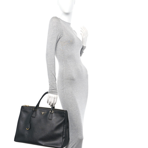 プラダ SAFFIANO LUX Prada Saffiano Lux Nero Black Women's Bag with Adjustable