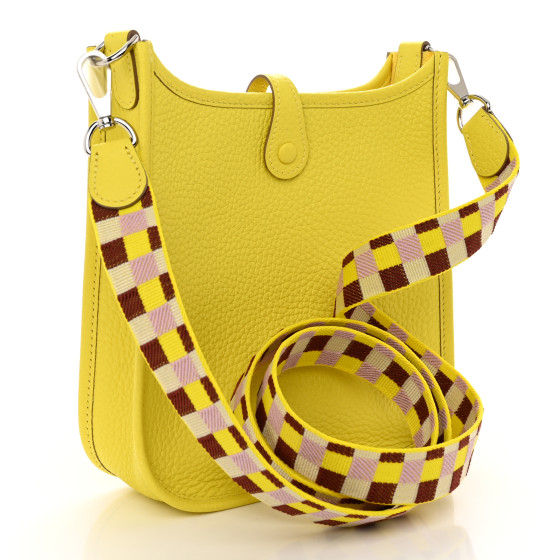 【コーデを明るく照らす】HERMES トライアングル Jaune Vif HERMES Taurillon Clemence Quadrille Evelyne TPM Lime Citron