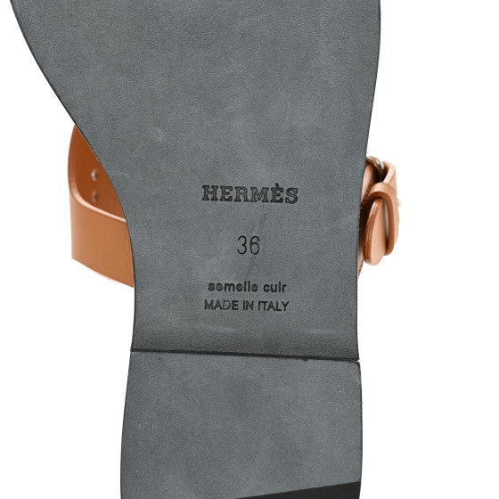 【23AW★エレガントな見た目に♪】HERMES ヘラ Hera sandal HERMES Calfskin Perforated Hera Sandals 36 Naturel 1436095
