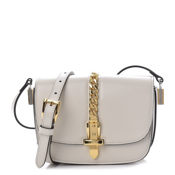 【GUCCI】Sylvie 1969 Mini Shoulder Bag Mystic White GUCCI Azalea Calfskin Mini Sylvie 1969 Flap Messenger Bag