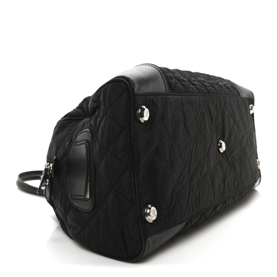 CHANEL バッグ 黒 ナイロン ニュートラベルライン シャネル トートバッグ ナイロン×レザー
