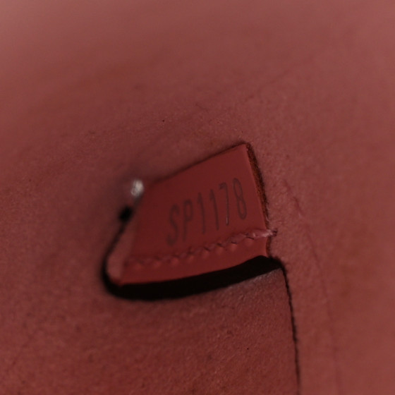 Louis Vuitton undefined image 10 of 10