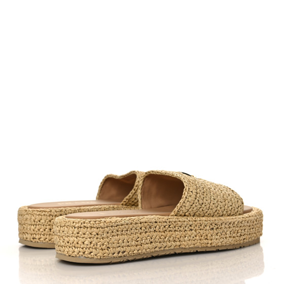 サンダル PRADA 2X3142 RAFFIA FLAT SANDAL WITH TRIANGLE LOGO PRADA Raffia Metal Triangle Logo Woven Flatform 35mm Slide