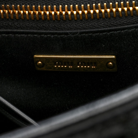 MIU MIU バッグ Miu Miu Matelassé Crossbody Bag | Black | FARFETCH JO