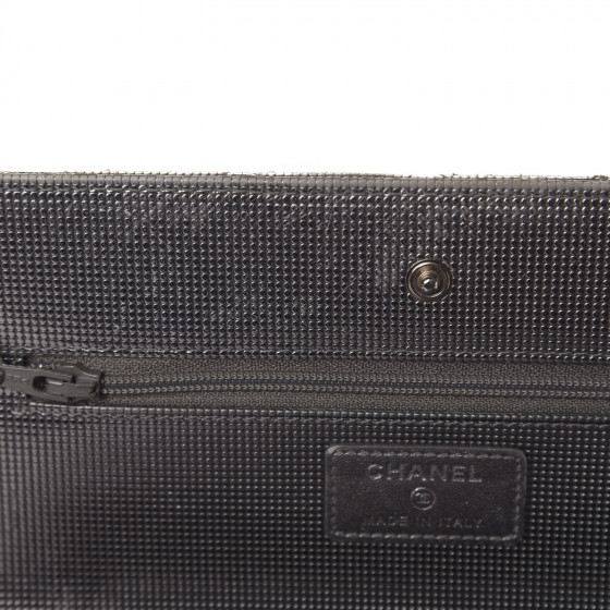 ma-chanページ CHANEL Metallic Calfskin Quilted Pixel Effect Wallet on