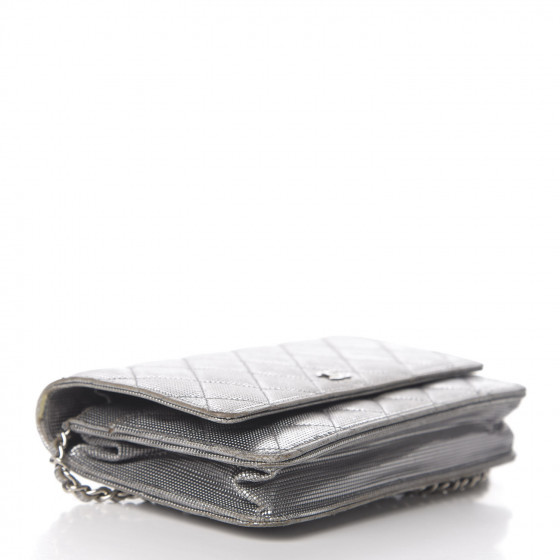 ma-chanページ CHANEL Metallic Calfskin Quilted Pixel Effect Wallet on