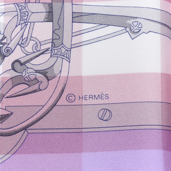 アレンジがたくさん♪HERMES Mors et Gourmettes マキシパレオ HERMES Silk Mors et Gourmettes Vichy Scarf 90 Parme Mauve