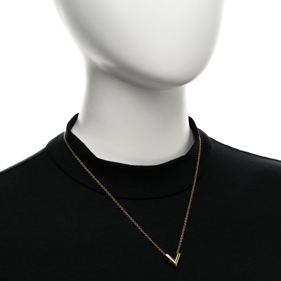 LOUIS VUITTON Essential V Necklace Gold 1646904 | FASHIONPHILE