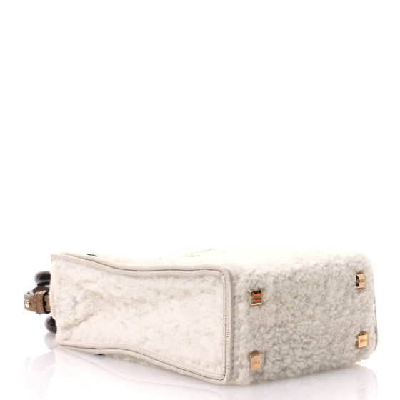 【送料&関税込】Fendi Shearling Fendi FF shearling slippers Fendi