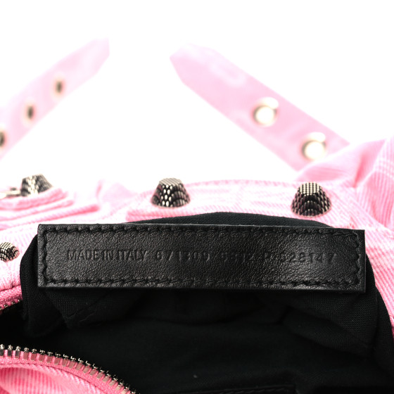ショルダーバッグ・ポシェット BALENCIAGA Woman Shoulder bag Pink 7716702AA0L 5528 Balenciaga Pink XS 'Le Cagole' Shoulder Bag Balenciaga