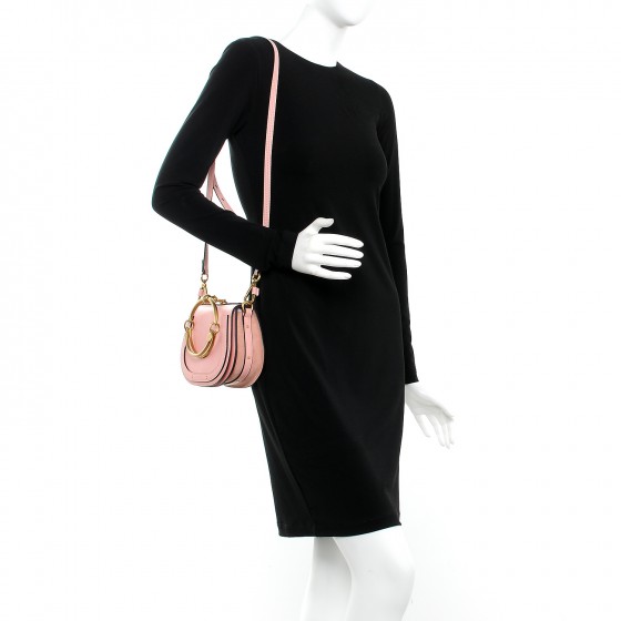 ハンドバッグ CHLOE ANTIQUED PINK LEATHER BRACELET HANDBAG Chloé Antiqued Pink Leather Bracelet Handbag | italist