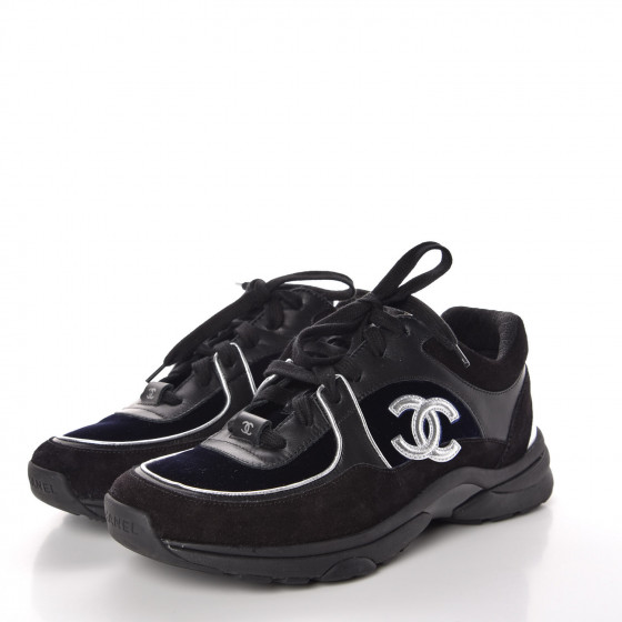 完売間近★関税込み【CHANEL】スニーカー Velvet Black Chanel Black Velvet/Calfskin Leather CC Sneakers Size 7/37.5